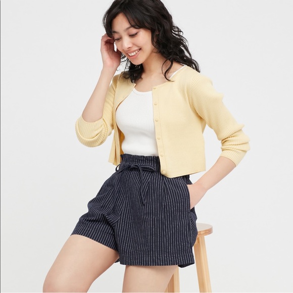 NWT NEVER WORN | Uniqlo Women Linen Cotton Shorts, Off White Color, Size M - Picture 2 of 15